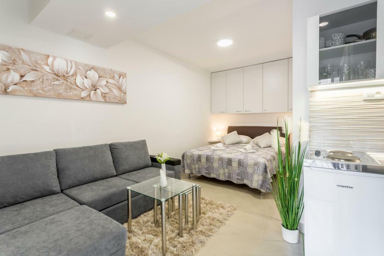 Studio Apartment Nikol Split Exterior foto